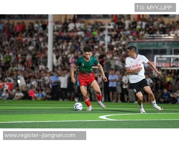 足球盛宴回顾2015年11月16日精彩瞬间与传奇球员表现分析